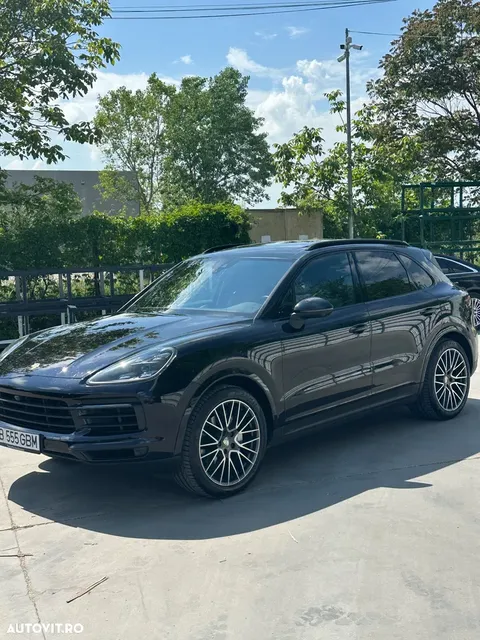 PORSCHE CAYENNE