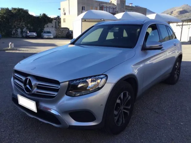 MERCEDES-BENZ GLC
