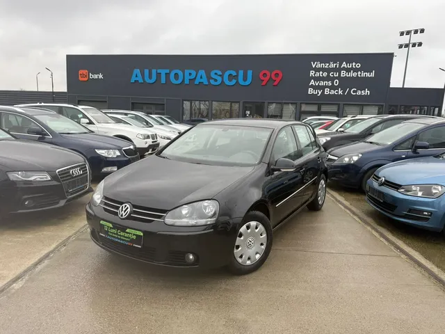 VOLKSWAGEN GOLF
