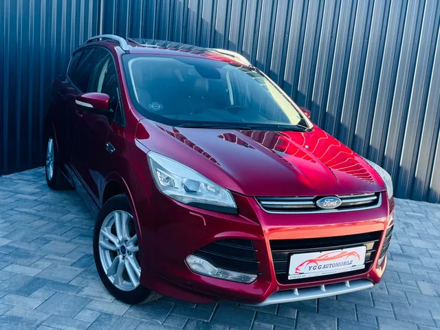 FORD KUGA