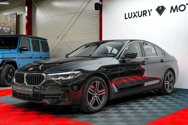 BMW 5 SERIES