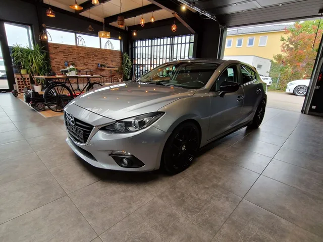 MAZDA MAZDA3