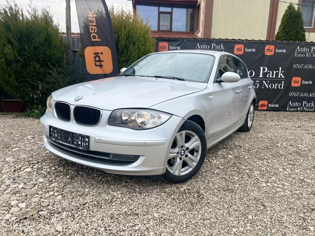 BMW 1 SERIES