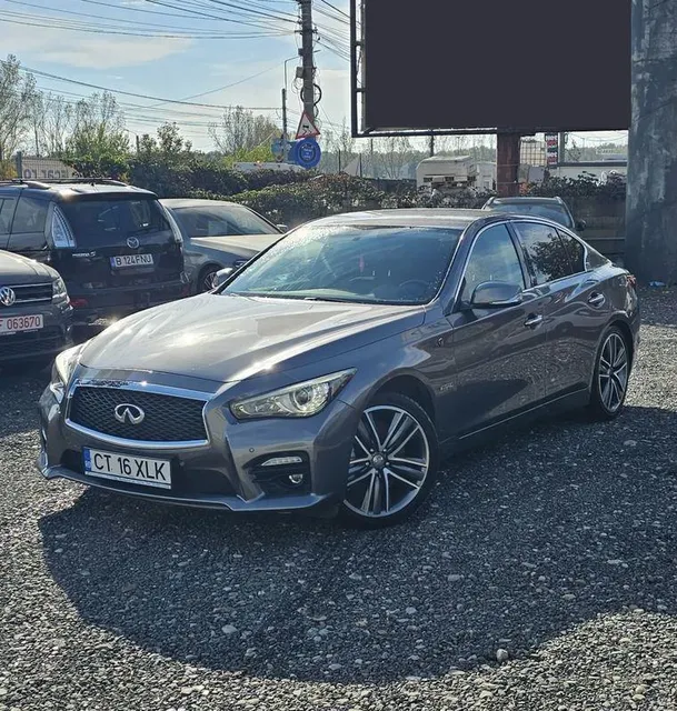 INFINITI Q50