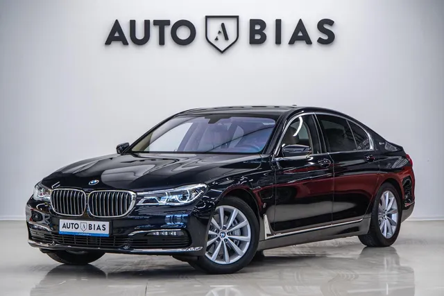 BMW 7 SERIES