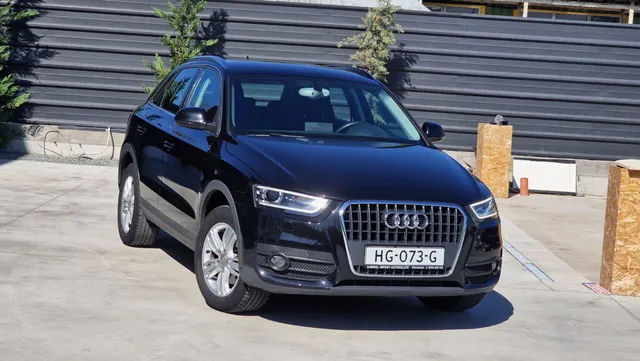 AUDI Q3