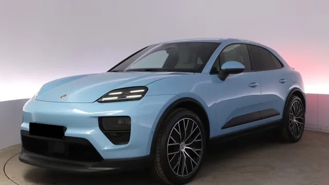 PORSCHE MACAN