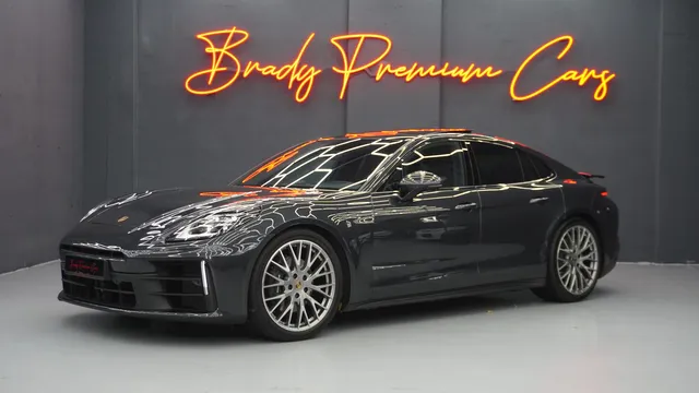 PORSCHE PANAMERA