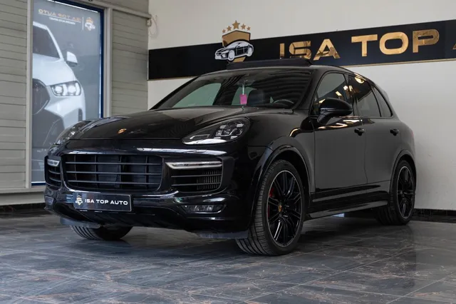 PORSCHE CAYENNE