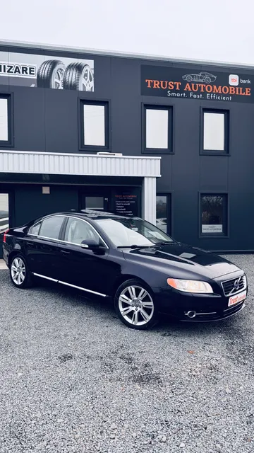 VOLVO S80