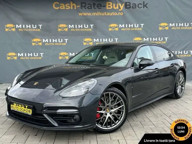 PORSCHE PANAMERA