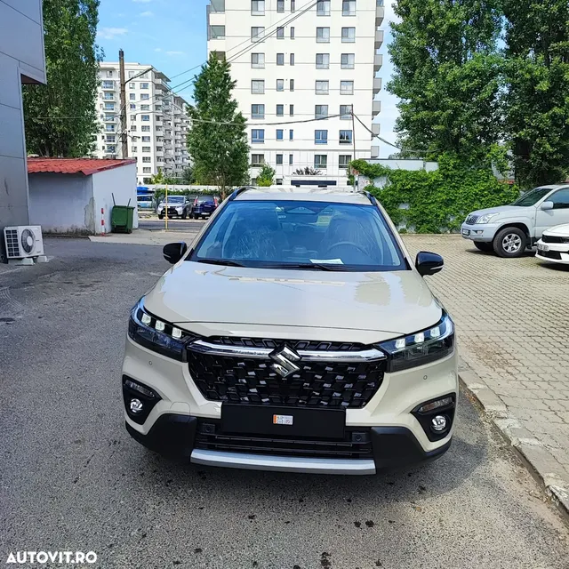 SUZUKI S-CROSS