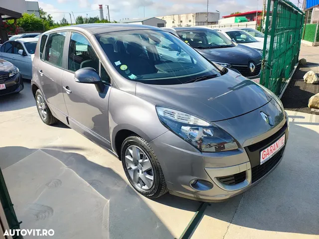 RENAULT SCENIC