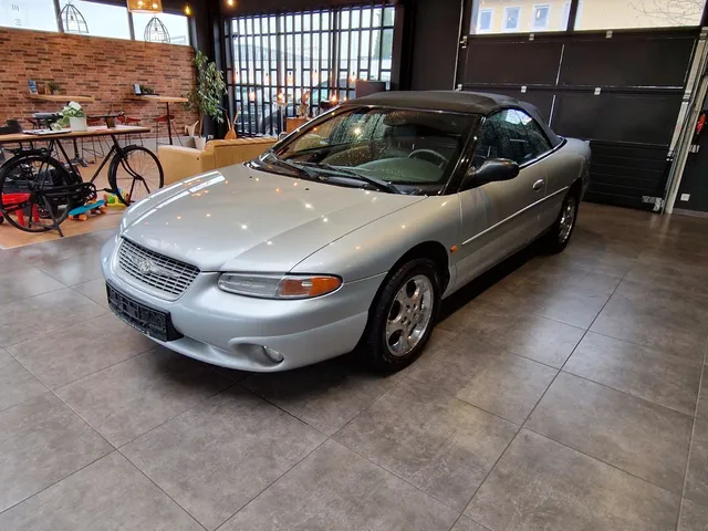 CHRYSLER STRATUS