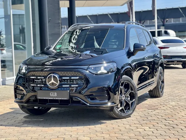 MERCEDES-BENZ GLB