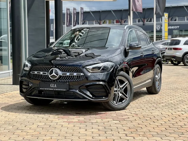 MERCEDES-BENZ GLA