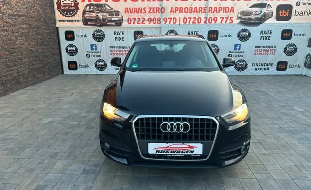 AUDI Q3