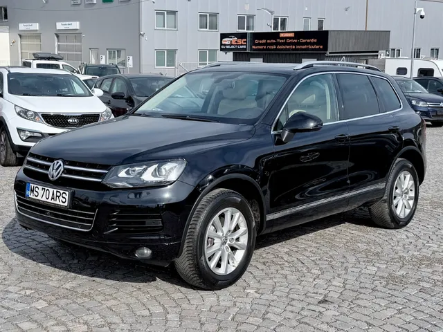 VOLKSWAGEN TOUAREG