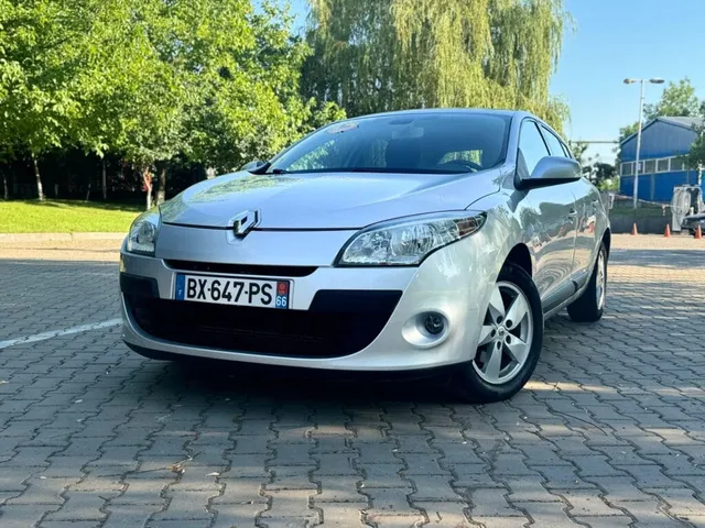 RENAULT MEGANE