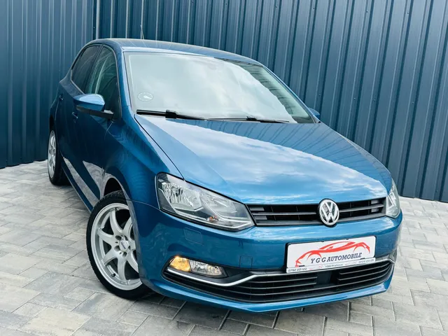VOLKSWAGEN POLO