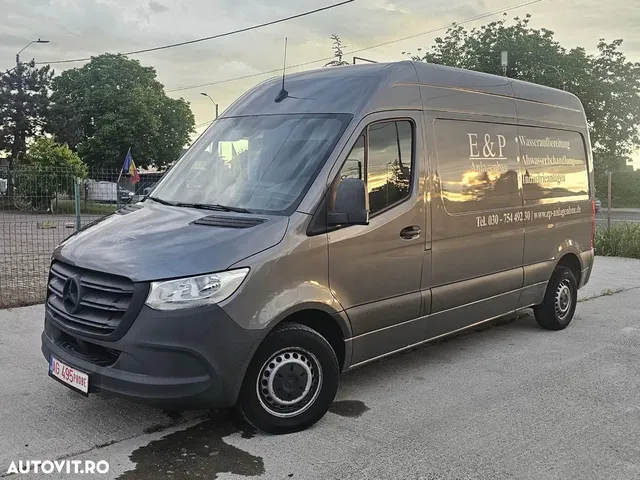 MERCEDES-BENZ SPRINTER