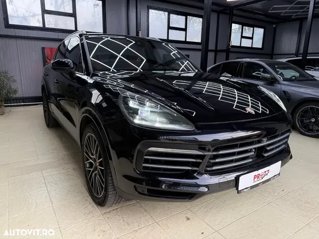 PORSCHE CAYENNE