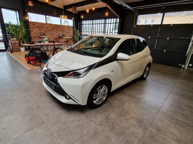 TOYOTA AYGO