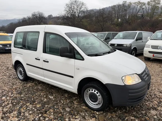 VOLKSWAGEN CADDY