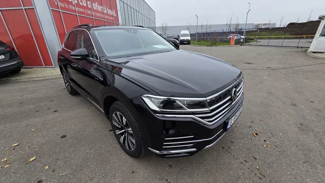 VOLKSWAGEN TOUAREG