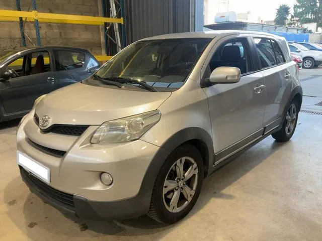 TOYOTA URBAN CRUISER