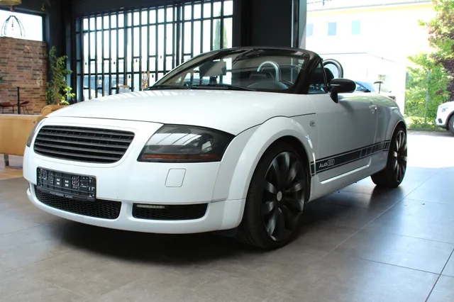 AUDI TT