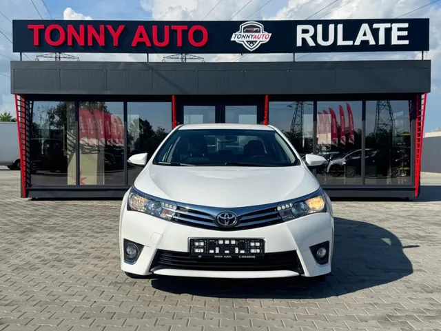 TOYOTA COROLLA