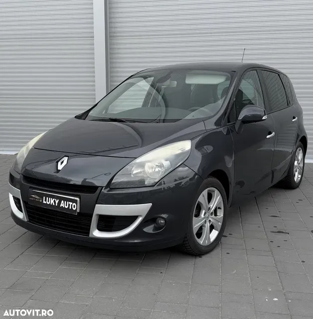 RENAULT SCENIC
