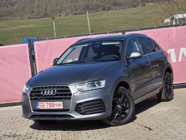 AUDI Q3