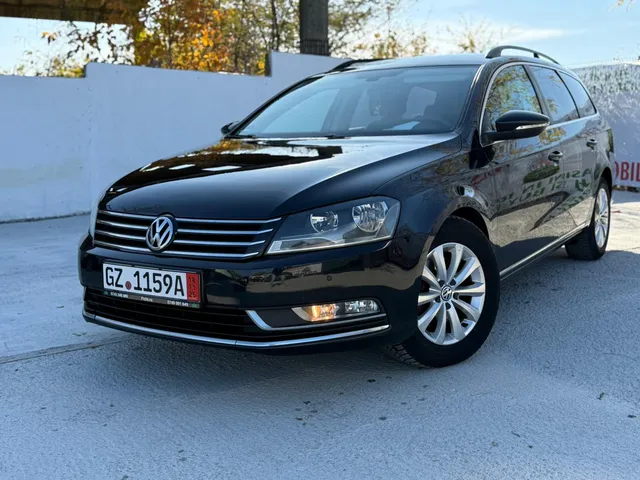 VOLKSWAGEN PASSAT