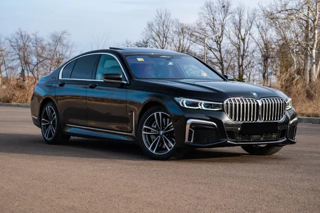 BMW 7 SERIES