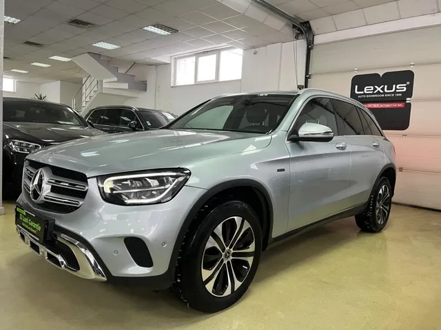 MERCEDES-BENZ GLC