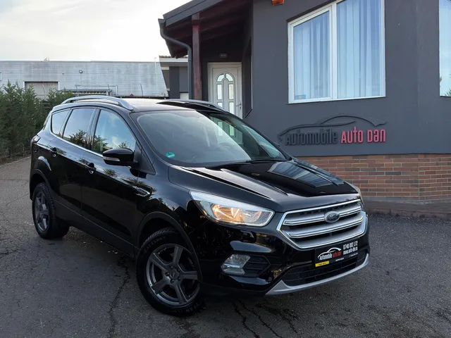 FORD KUGA