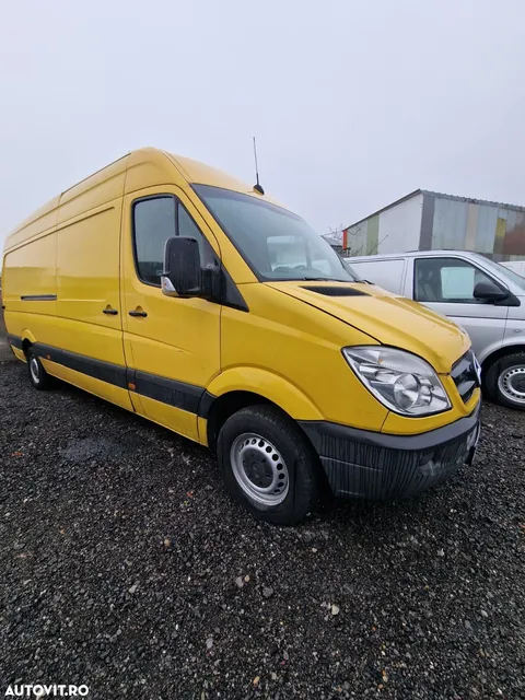 MERCEDES-BENZ SPRINTER