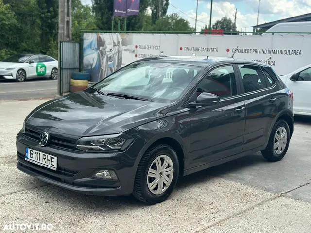 VOLKSWAGEN POLO