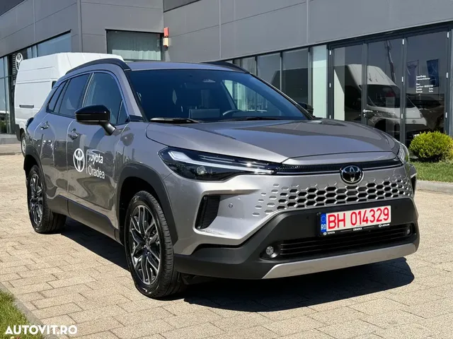 TOYOTA COROLLA CROSS