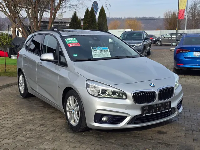 BMW 2 SERIES