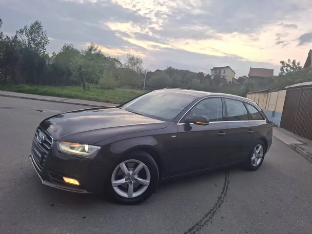AUDI A4