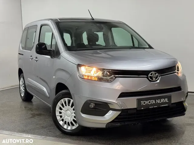 TOYOTA PROACE