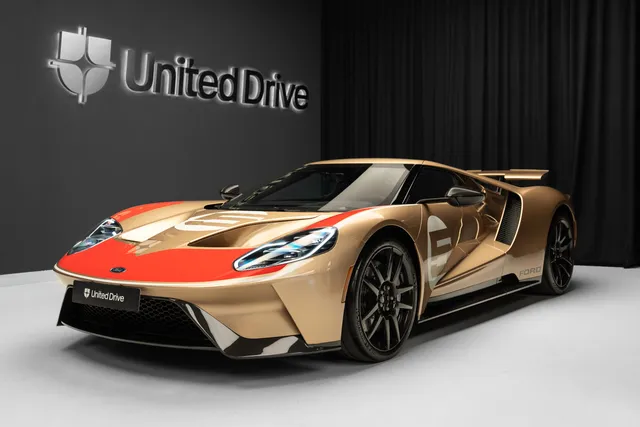 FORD GT