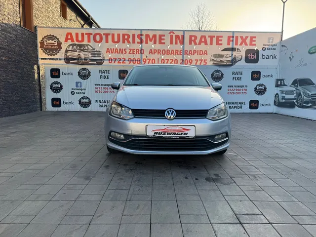 VOLKSWAGEN POLO