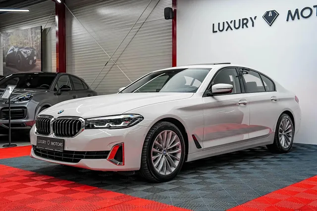 BMW 5 SERIES