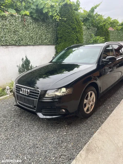 AUDI A4 AVANT