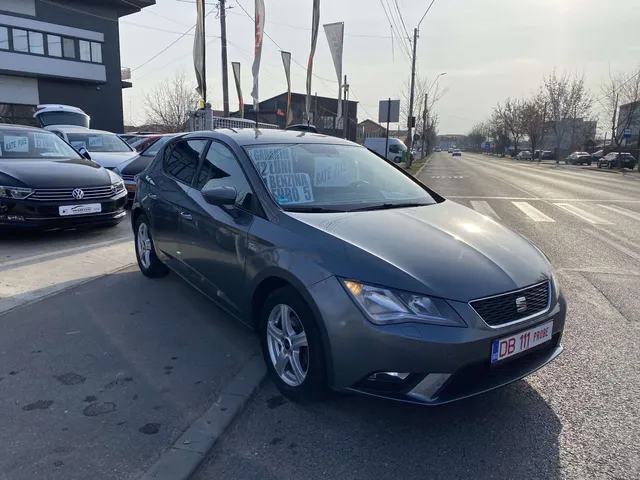 SEAT LEON