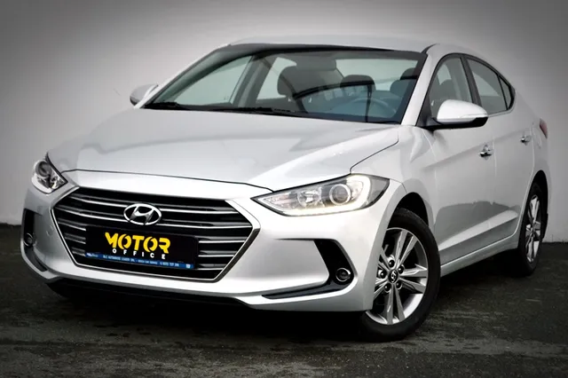 HYUNDAI ELANTRA